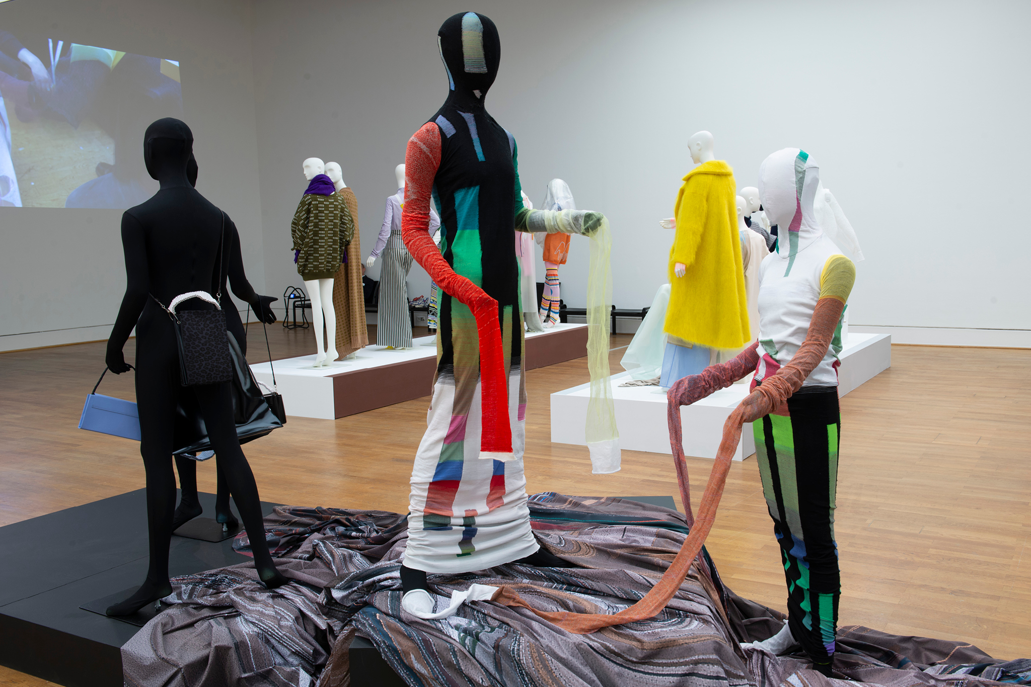 Exponate in der Sonderausstellung 10, Kunstgewerbemuseum Exponate in der Sonderausstellung 10, Kunstgewerbemuseum