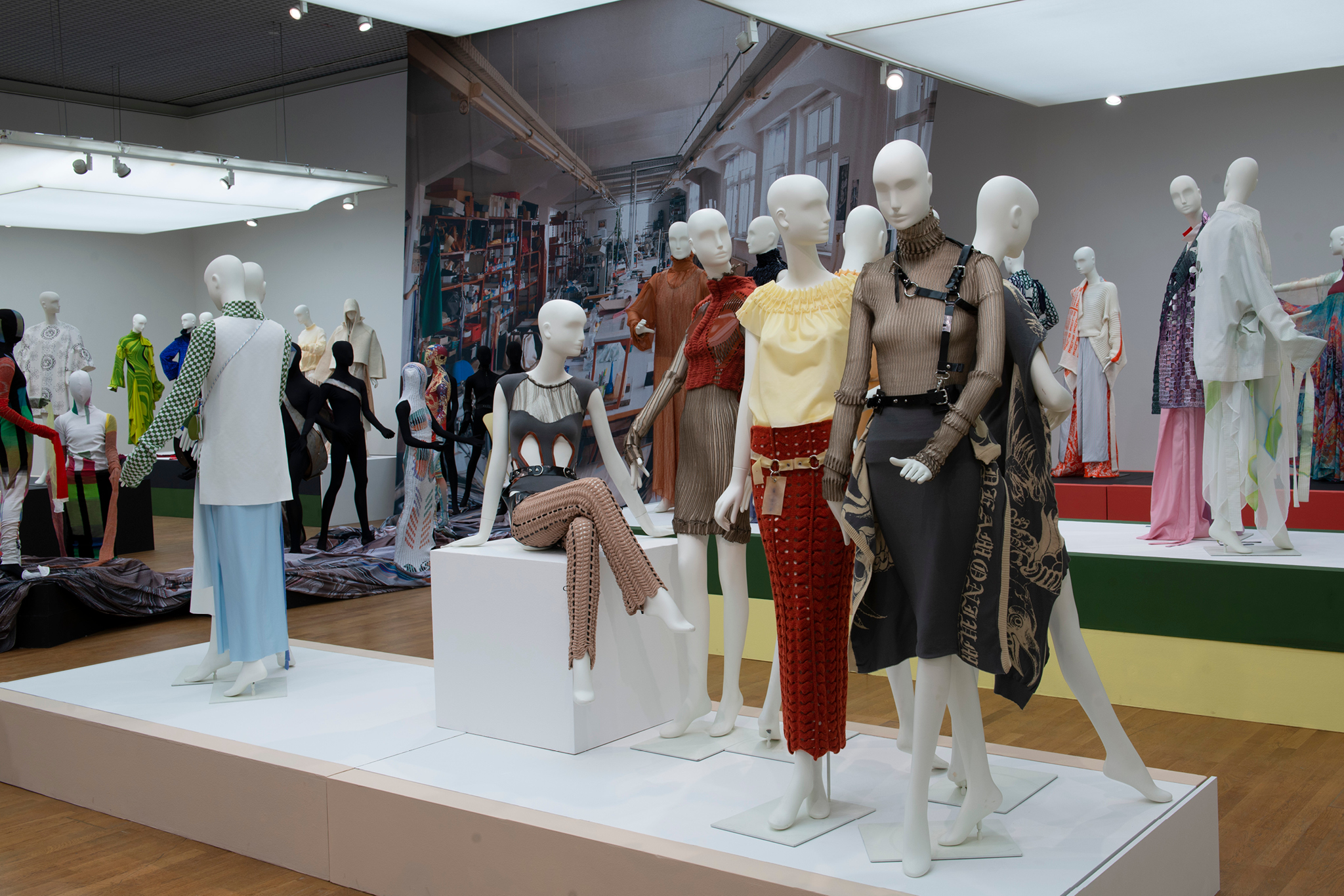 Exponate in der Sonderausstellung 17, Kunstgewerbemuseum Exponate in der Sonderausstellung 17, Kunstgewerbemuseum